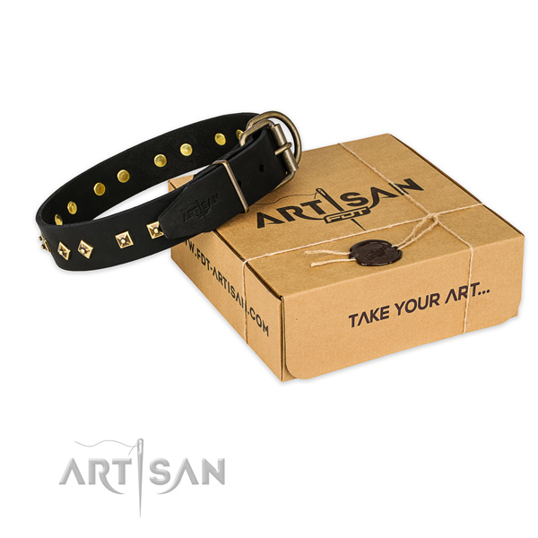 Rust-proof D-ring on genuine leather collar for your impressive doggie